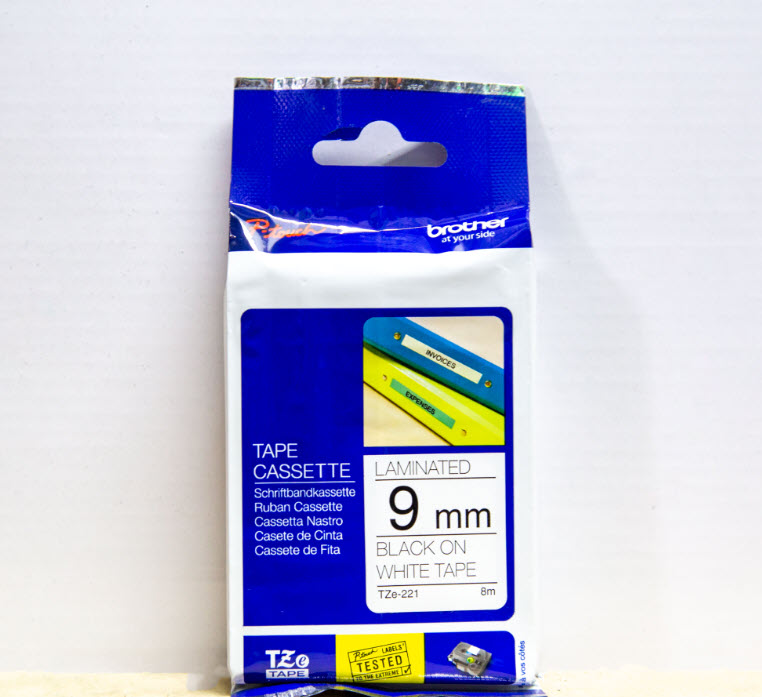 Brother TZe-221, Khổ 9mm, Dài 8m, Black On White